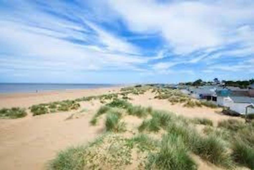 Вілла Fabulous Seaside Retreat Ганстантон Екстер'єр фото